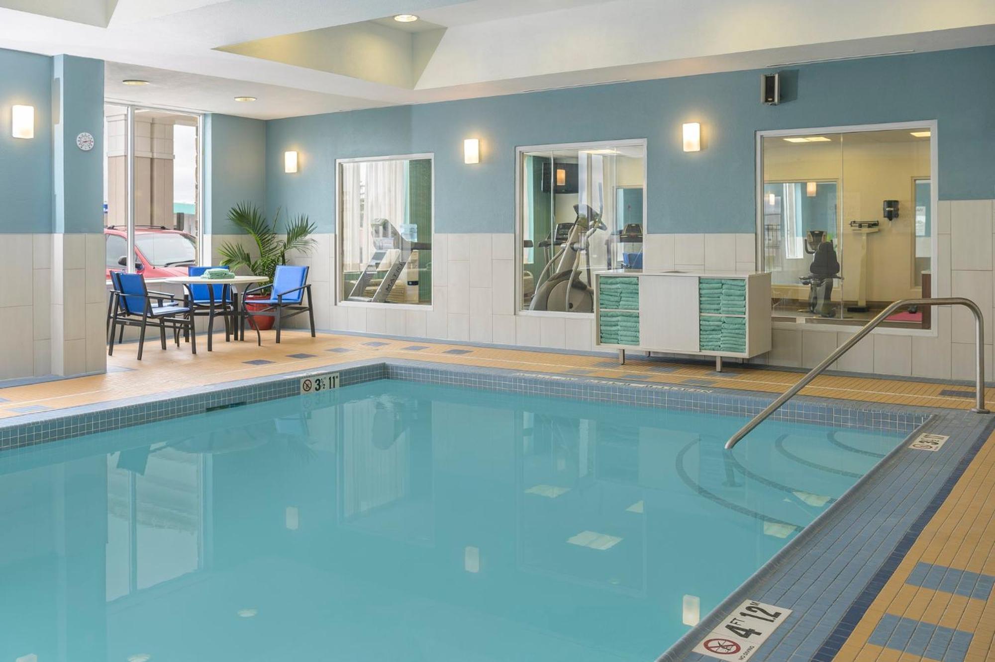 Holiday Inn Express Hotel & Suites North Bay By Ihg Zewnętrze zdjęcie